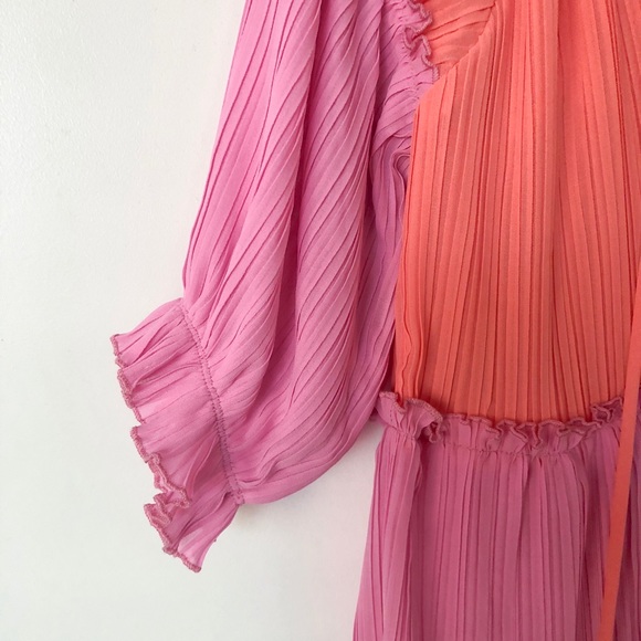 fab’rik Pleated Colorblock Peasant Blouse - Picture 4 of 8